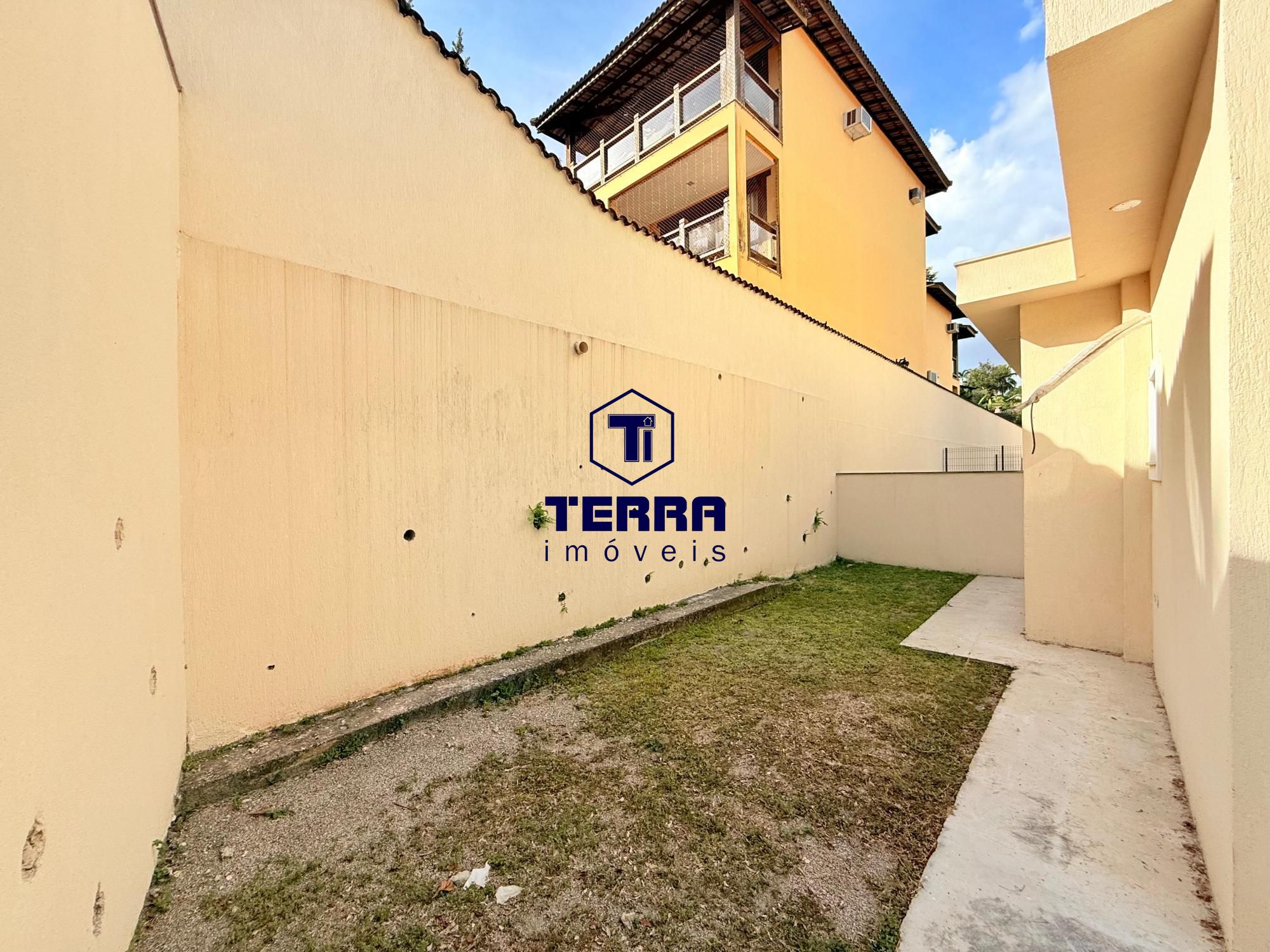 Imagens do imóveis Casa Moderna, com 3 Quartos sendo 2 Suítes – Conforto, Segurança e Alto Padrão!