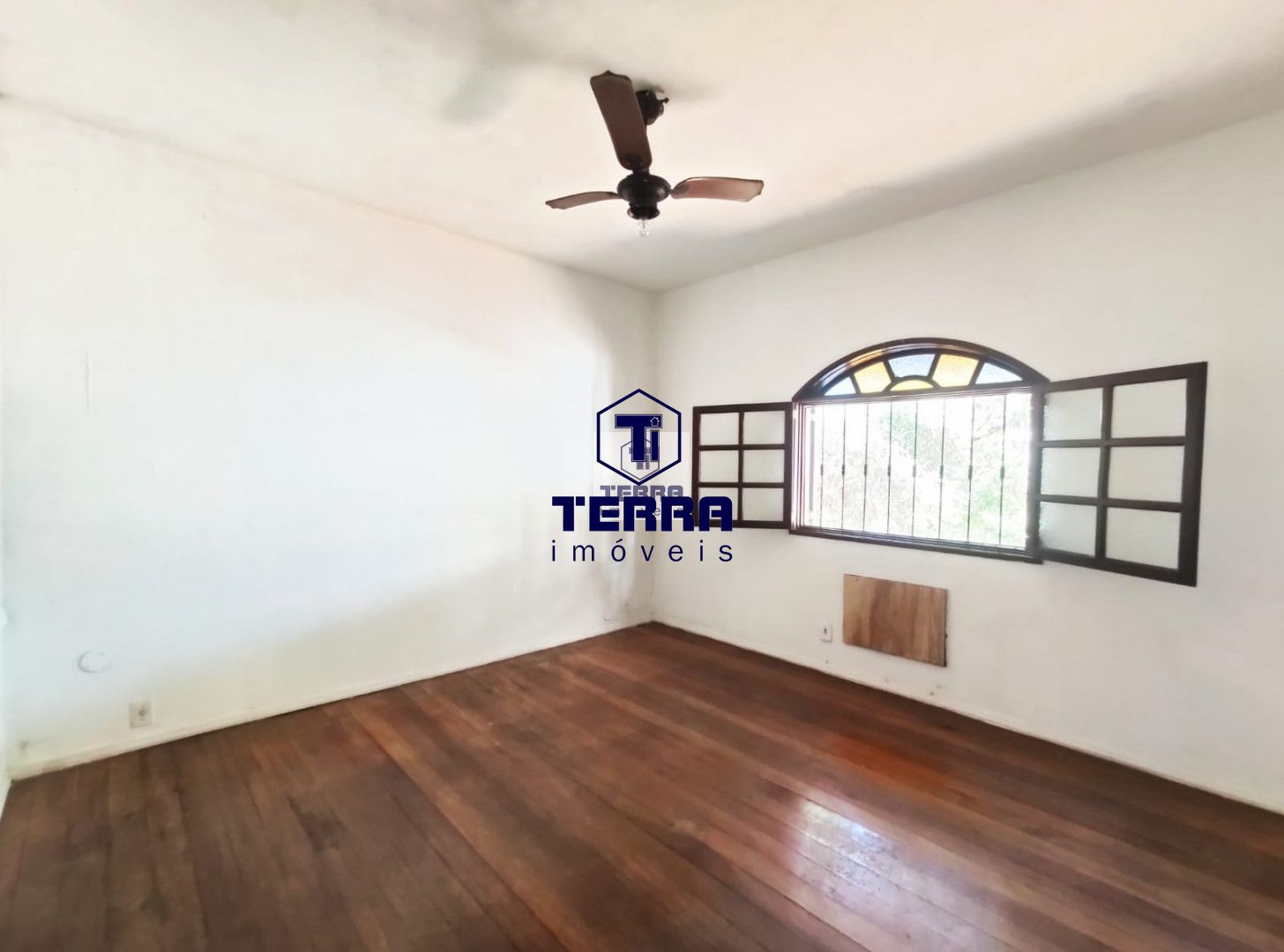Imagens do imóveis Casa em Santa Rosa com 2 quartos sendo 1 suíte. Perto do comércio da região.
