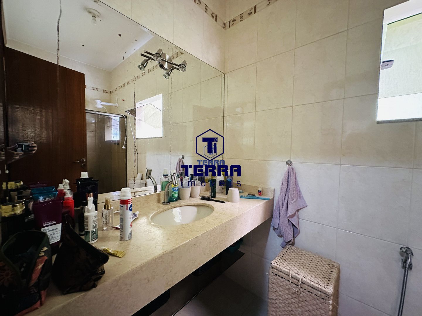 Imagens do imóveis Linda Residência com 3 quartos e Espaço Gourmet no condomínio Village do Moinho.