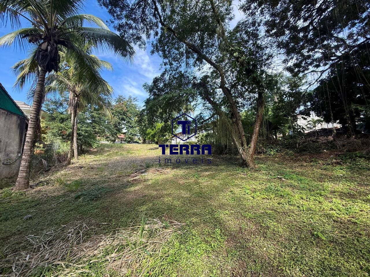 Imagens do imóveis Excelente terreno com 800 m² dentro de condomínio em Maria Paula!