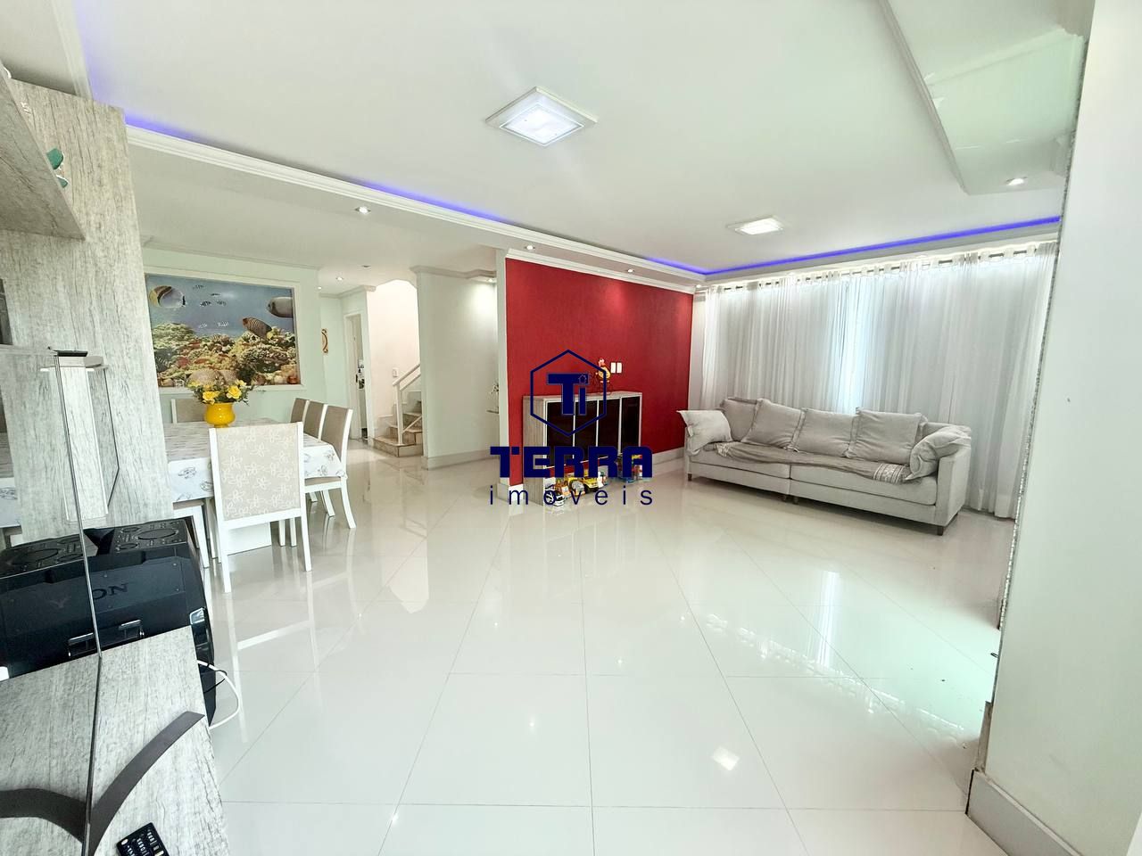 Imagens do imóveis Ótima residência de 3 suítes, espaço gourmet e vista panorâmica no Maravista!