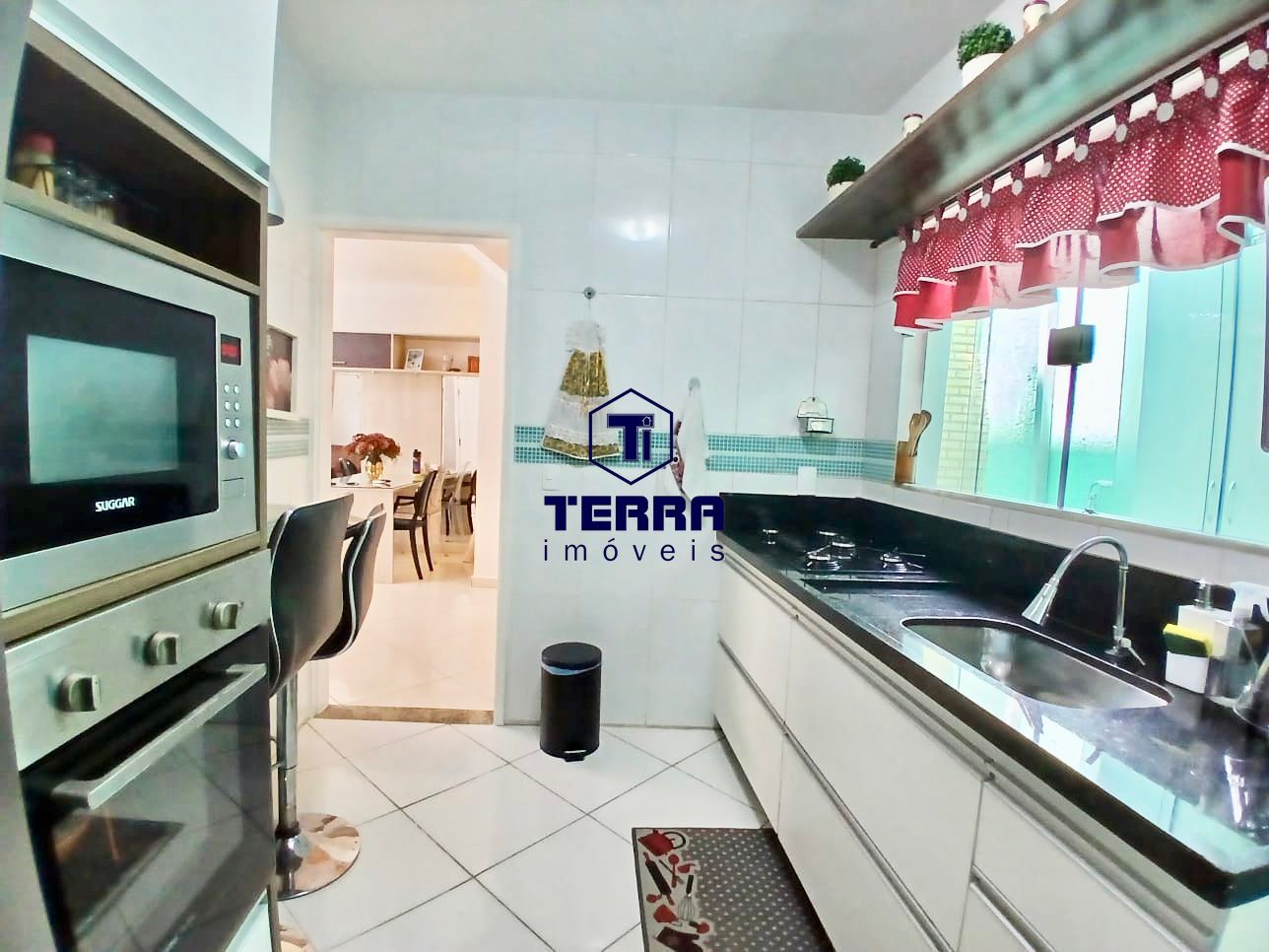 Imagens do imóveis Linda duplex em Maria Paula, com 2 quartos, uma suíte e área gourmet.