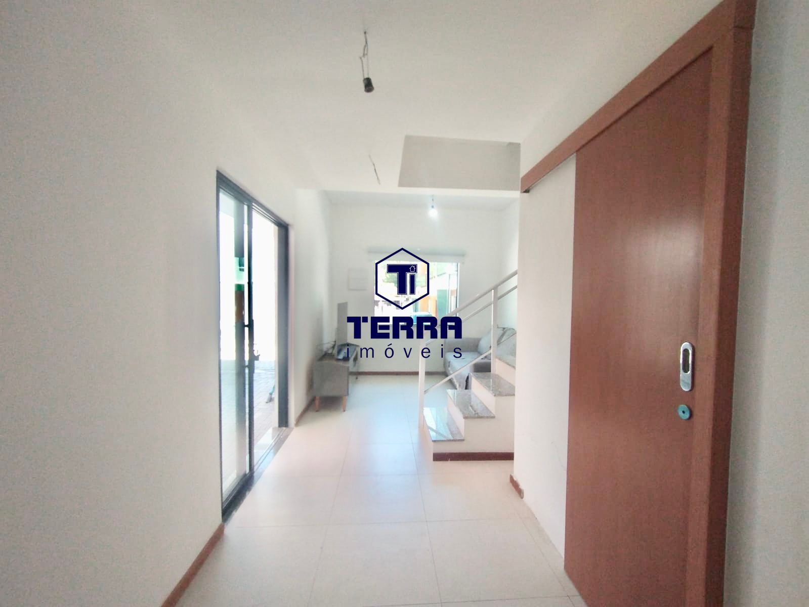 Imagens do imóveis Triplex em Itaipu com 3 quartos, uma suíte, quintal privativo e espaço gourmet.