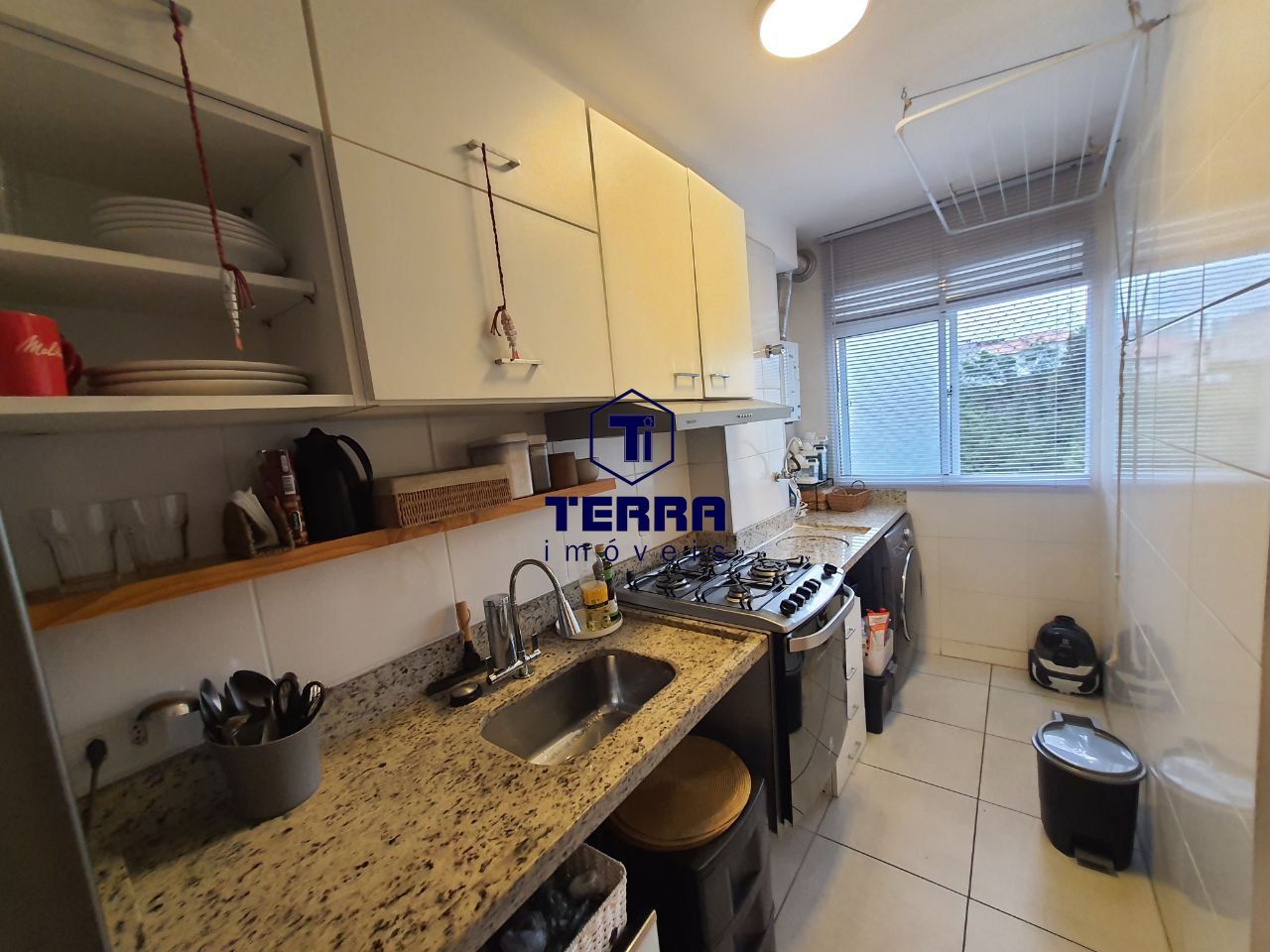 Imagens do imóveis Apartamento com 2 quartos em Alcântara, em prédio novo e andar alto.