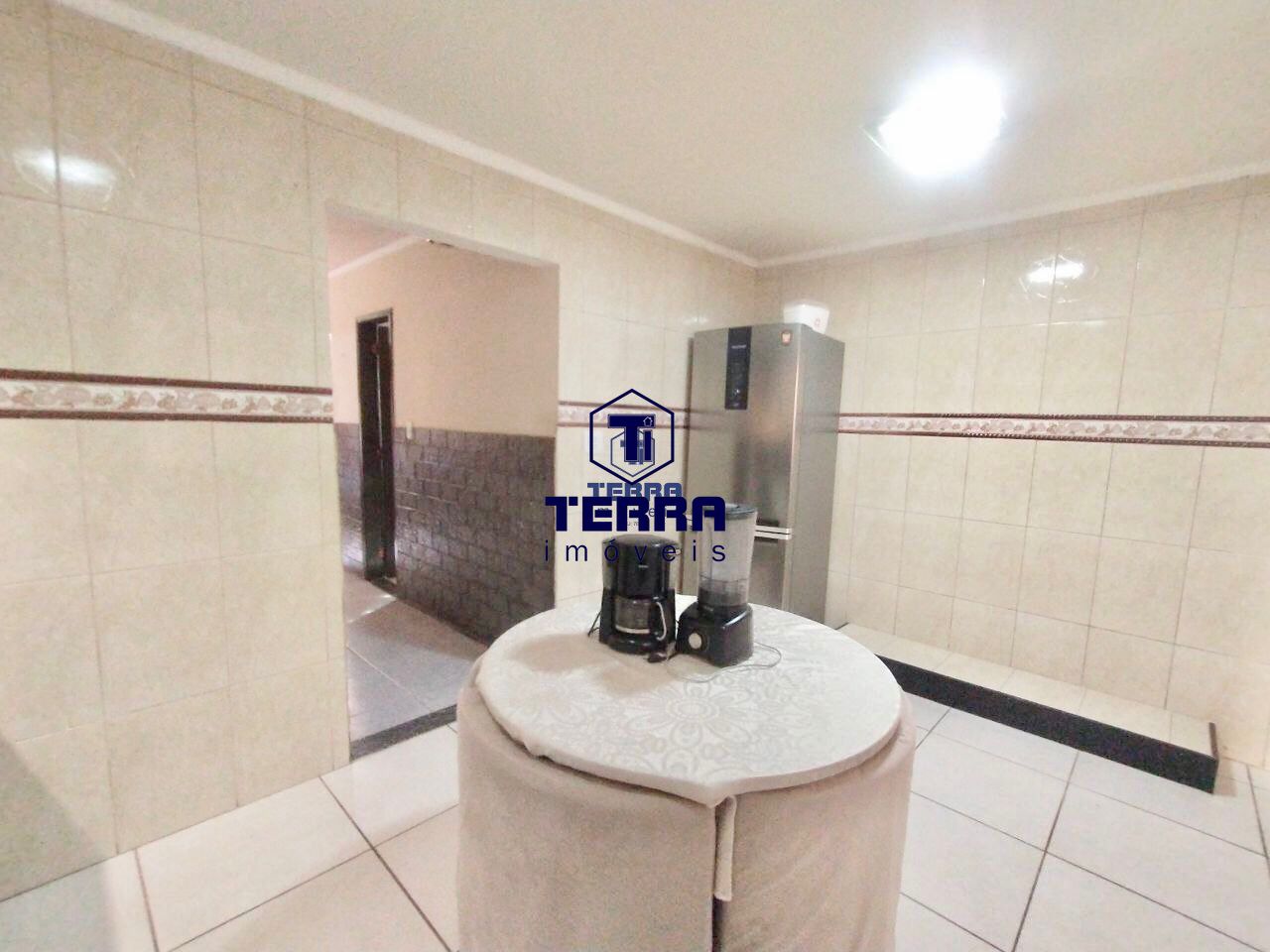 Imagens do imóveis Excelente casa duplex no Colubandê com 4 quartos, suíte com varanda e piscina.