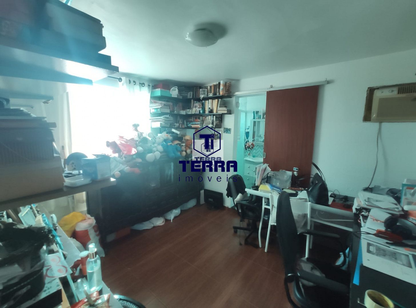 Imagens do imóveis Casa com 4 suítes em condomínio ao lado do Trevo de Maria Paula.