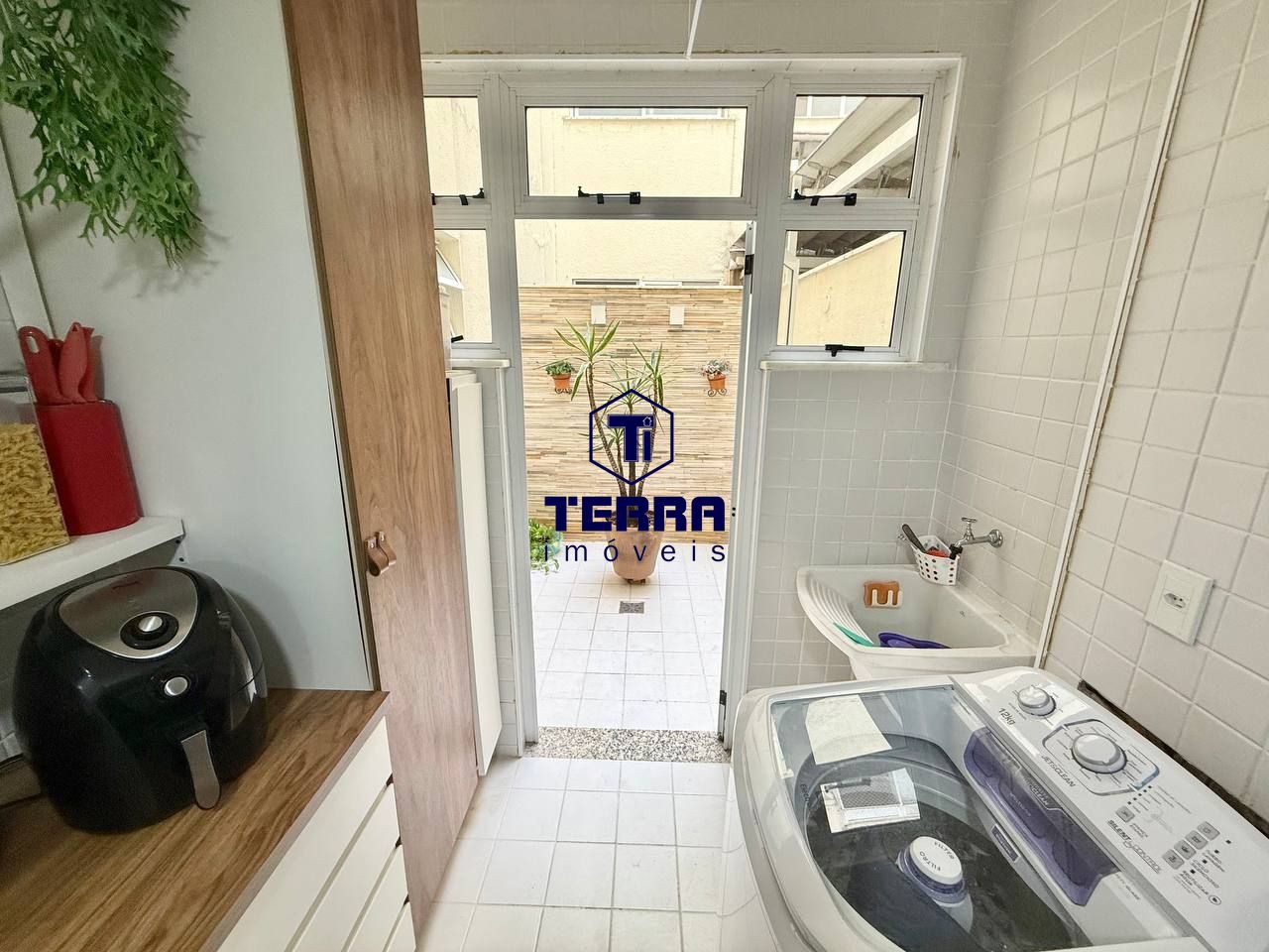 Imagens do imóveis Belíssimo apartamento de 2 quartos com suíte em Maria Paula! Planta generosa.