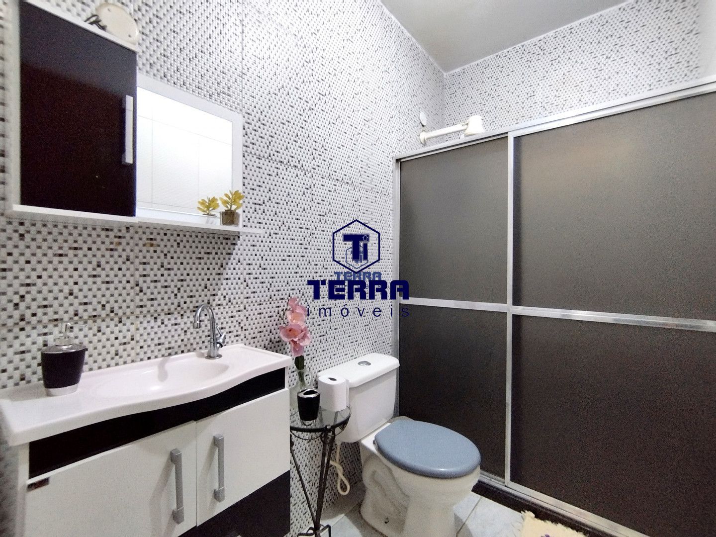 Imagens do imóveis Casa linear, 3 quartos com suíte e quintal no Zé Garoto!