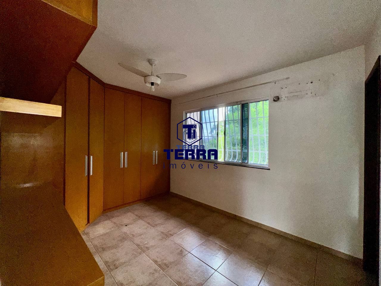 Imagens do imóveis Excelente casa em condomínio 3 quartos com suíte, 2 vagas e planejados.