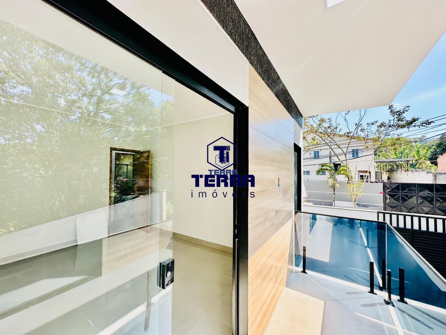 Imagens do imóveis More em Maricá. Duplex 2 quartos com fino acabamento e área gourmet privativa