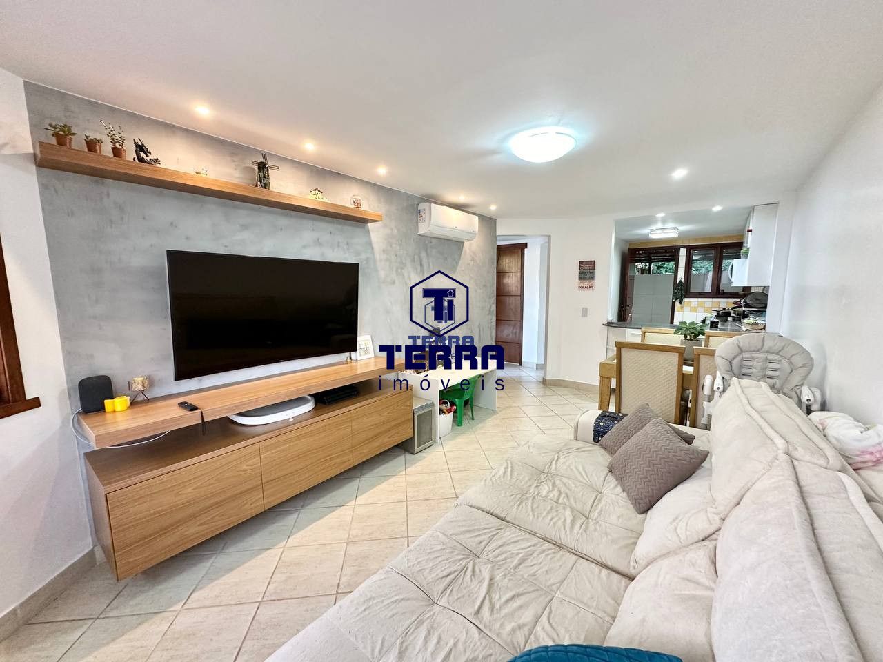 Imagens do imóveis Linda residência de 2 quartos com 2 vagas em Maria Paula!