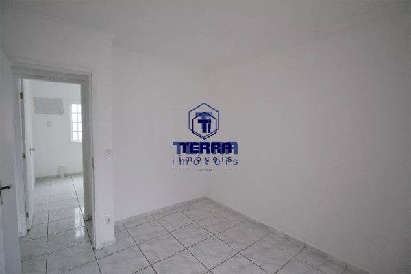 Imagens do imóveis Casa com 2 quartos ao lado da praça do Colubandê. Segurança e praticidade!