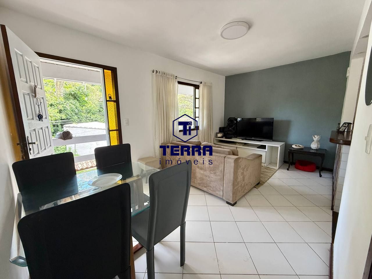 Imagens do imóveis Excelente casa de 2 quartos com suíte e quintal em Pendotiba!