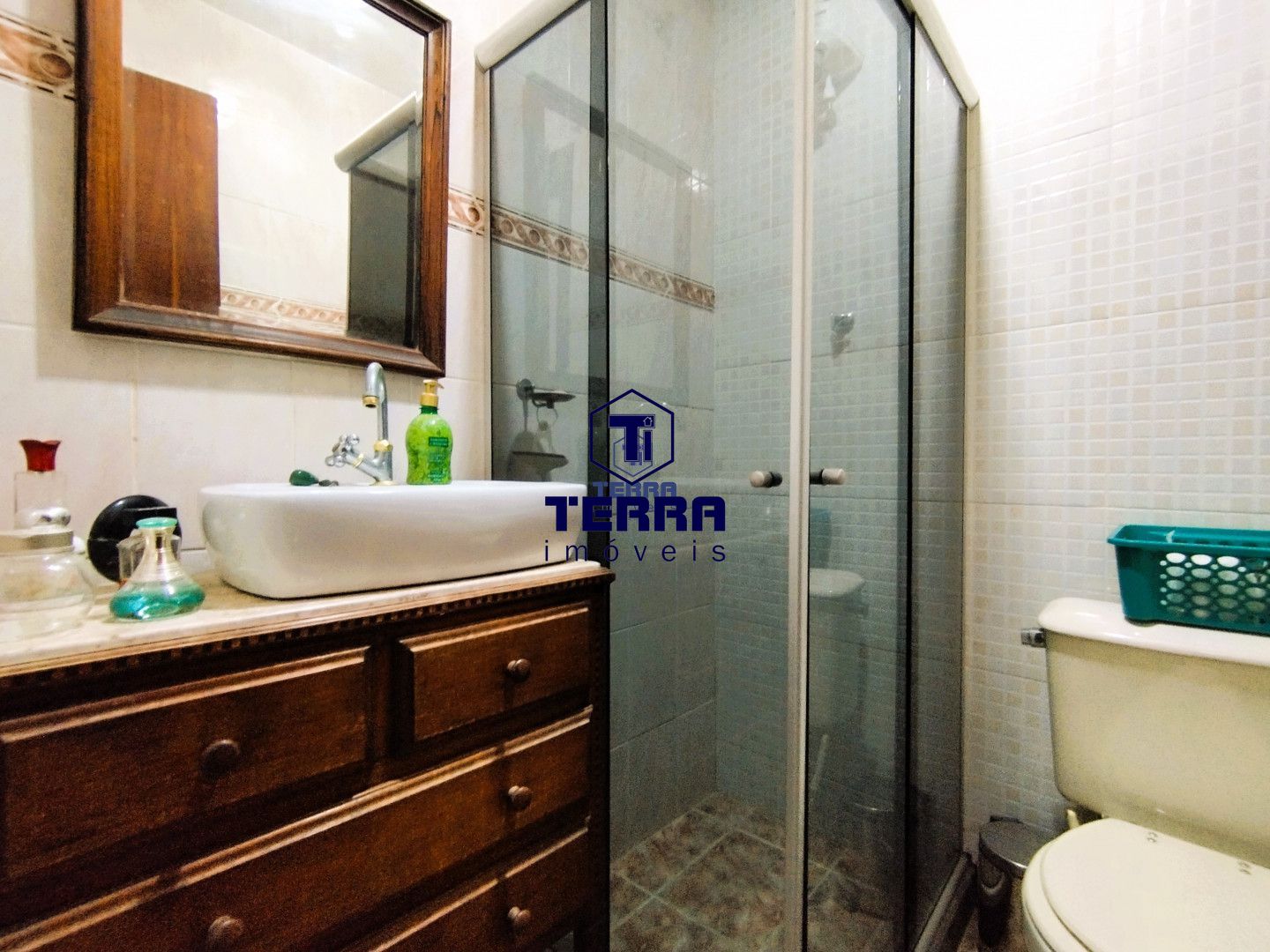 Imagens do imóveis Casa com 3 quartos e suíte em condomínio no Matapaca. Excelente acabamento!