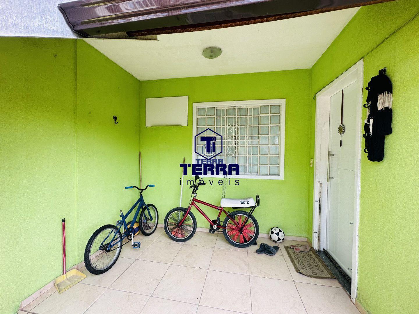 Imagens do imóveis Casa linear dentro de condomínio com área de lazer completa!