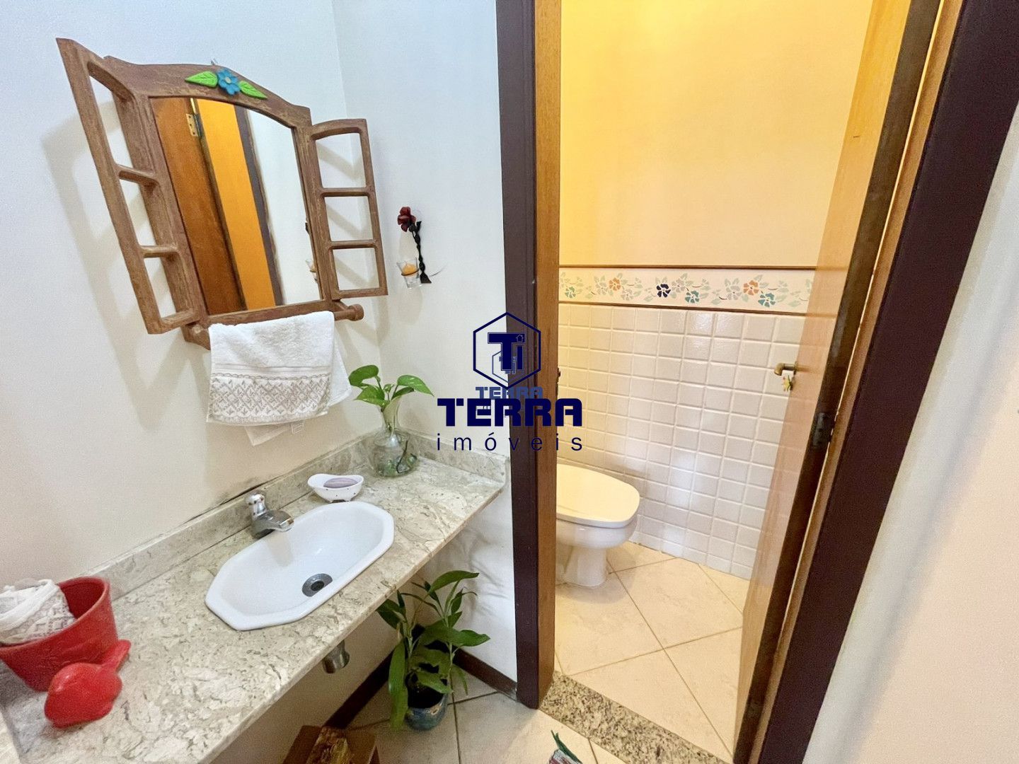 Imagens do imóveis Lindo triplex com 3 quartos, uma suíte com área de lazer completa no Ubá Recanto
