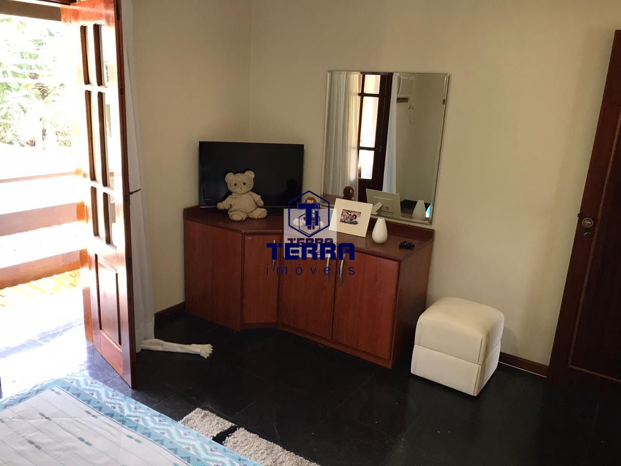 Imagens do imóveis Ampla casa de 3 quartos com quintal arborizado no Badú em Pendotiba.