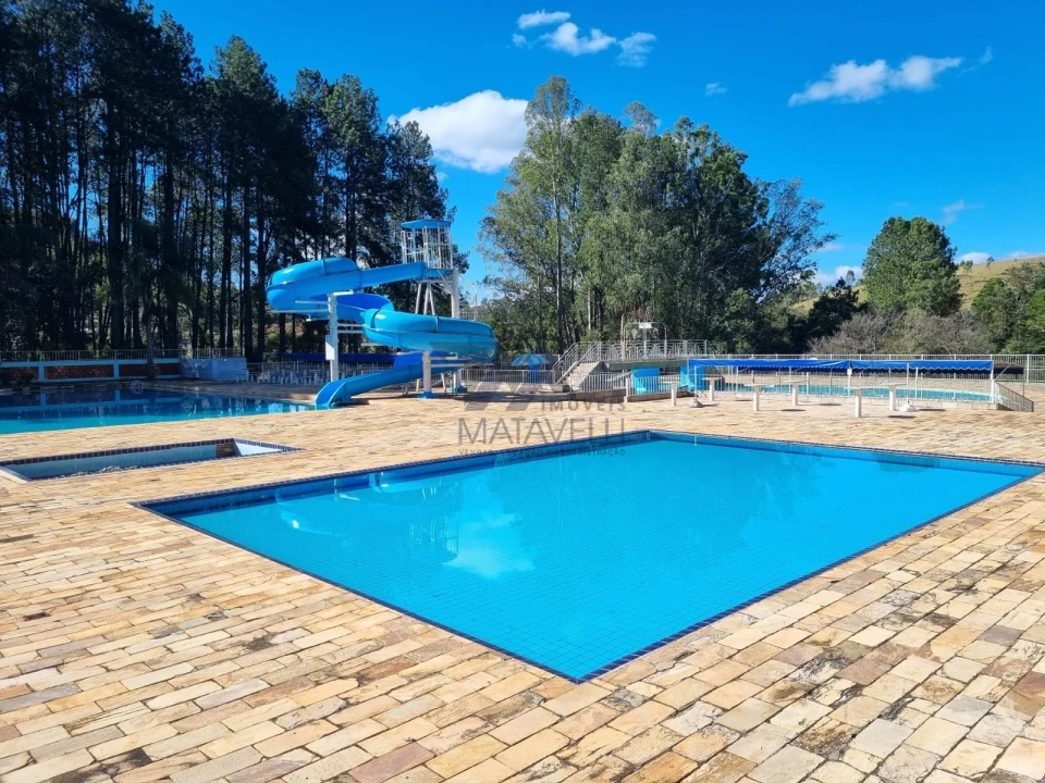 Casa À Venda Club da Uva em Andradas