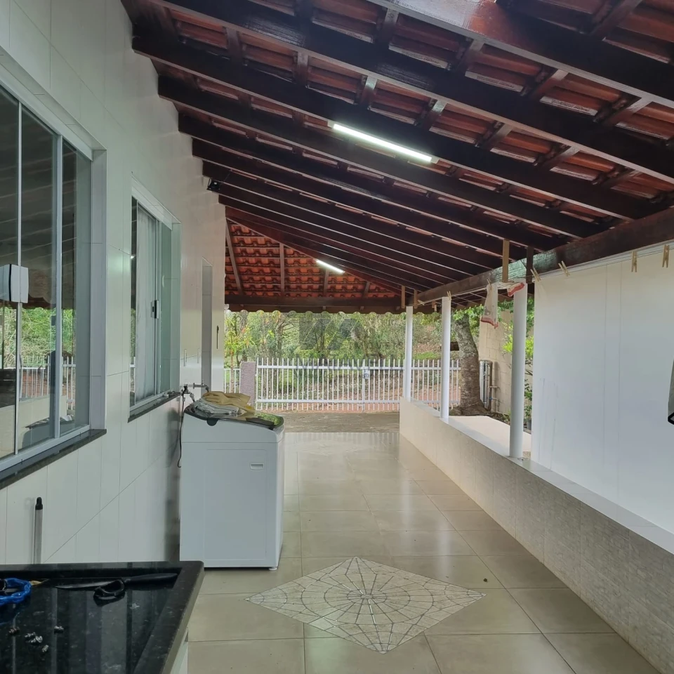 Casa À Venda Club da Uva em Andradas