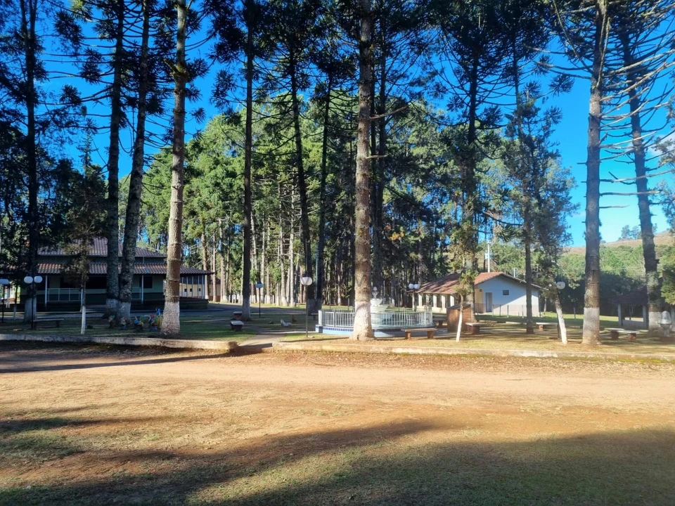 Casa À Venda Club da Uva em Andradas