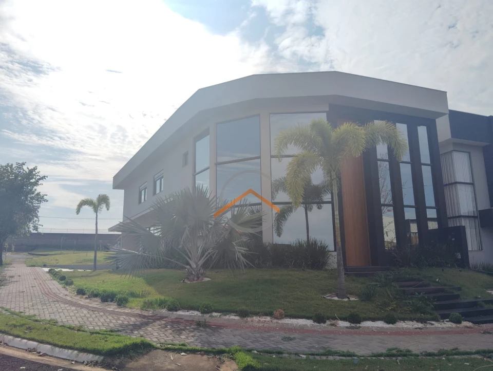 Imagens do imóveis Luxuosa residência no Parque Tauá - Condomínio Arangua