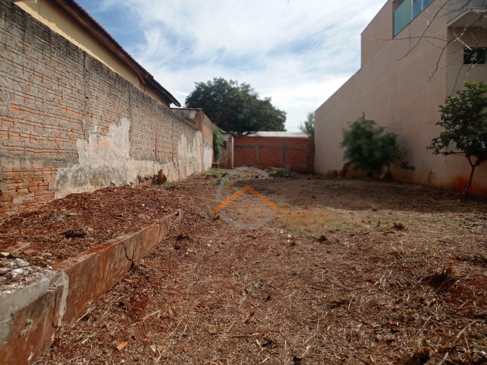 Oportunidade terreno comercial