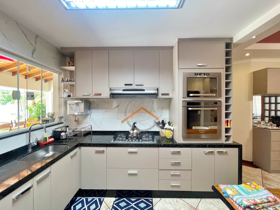 Sobrado com 04 quartos Jardim San Remo Imagens do imóveis Sobrado com 04 quartos Jardim San Remo