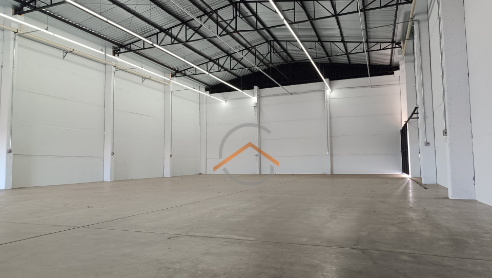 Galpão Comercial Á Venda ou Locação - São Lourenço Londrina Imagens do imóveis Galpão Comercial Á Venda ou Locação - São Lourenço Londrina