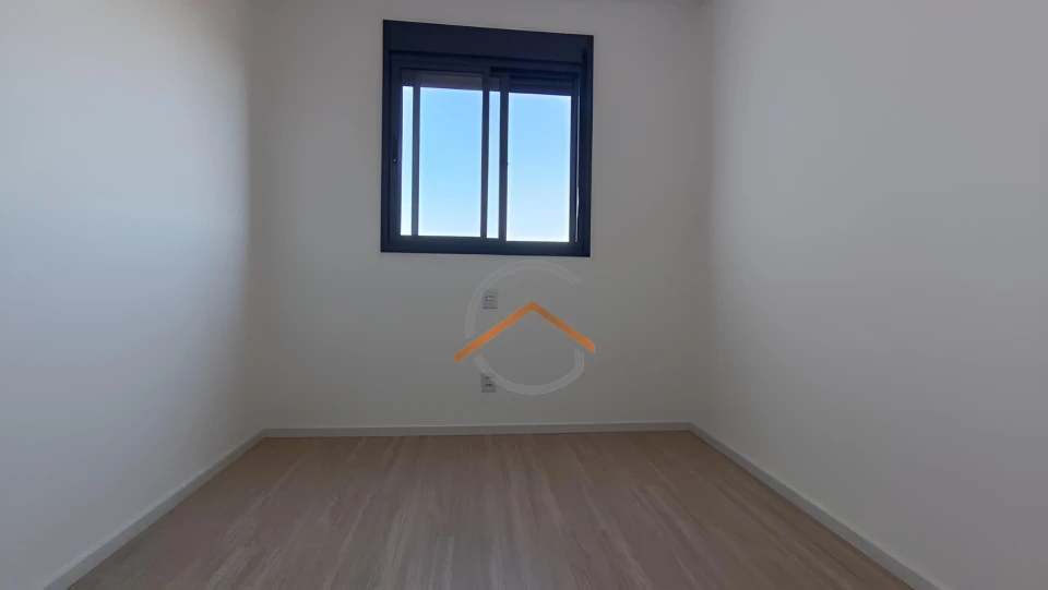 Apartamento Á Venda Sense Londrina