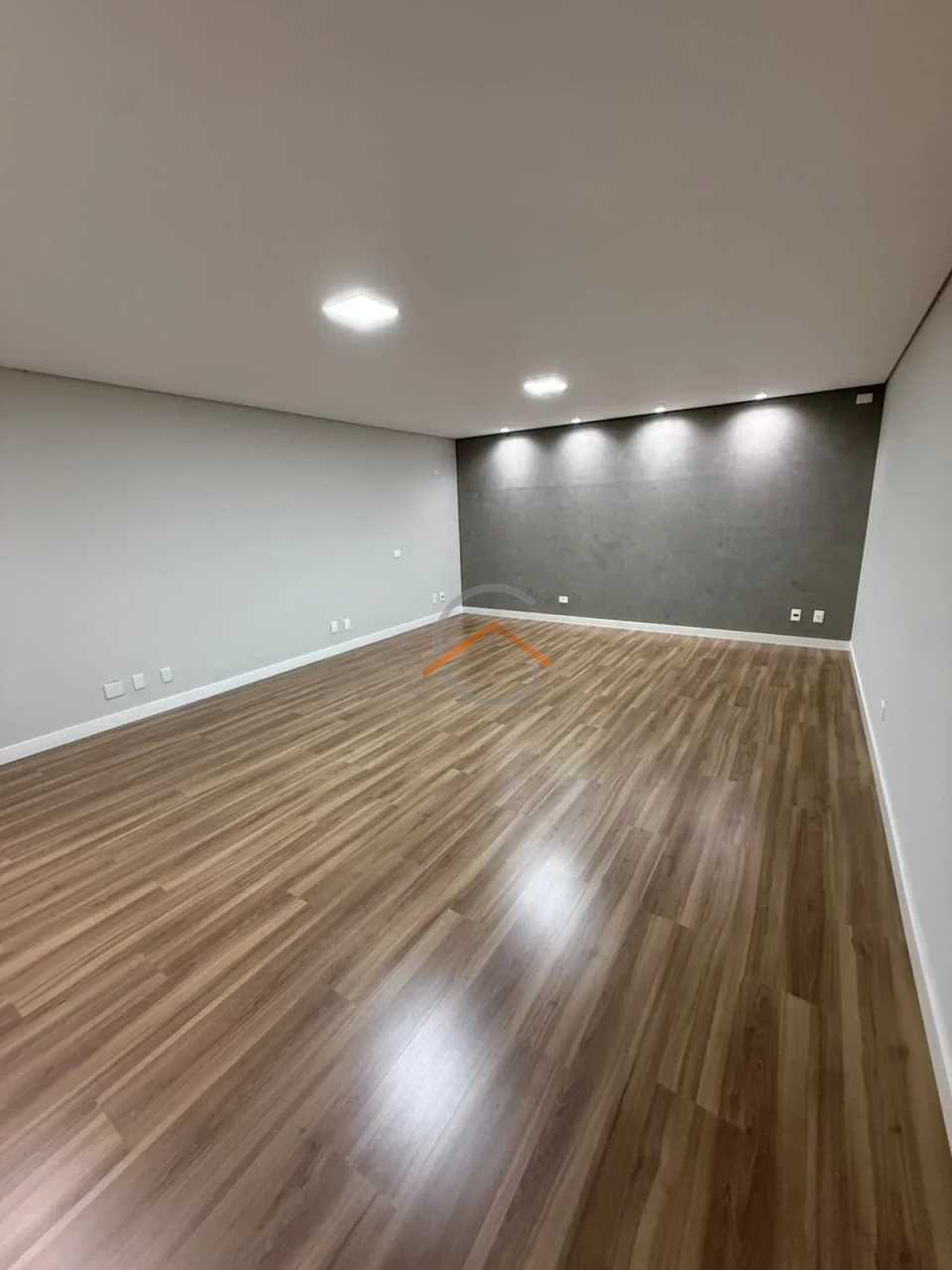 Imagens do imóveis Comercial Para Alugar Centro Londrina