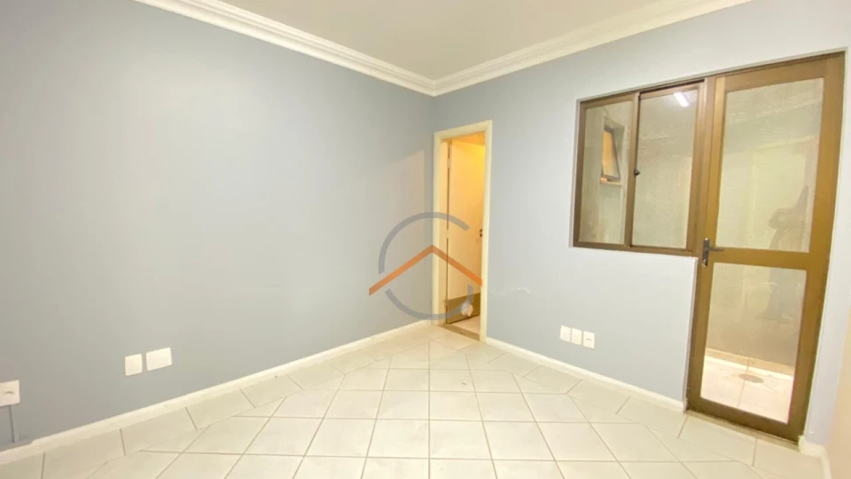 Sala comercial em frente a Ultramed - Locação