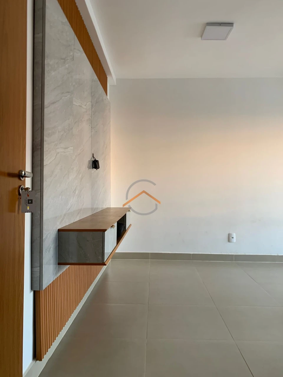 Imagens do imóveis lindo apartamento no le chalet