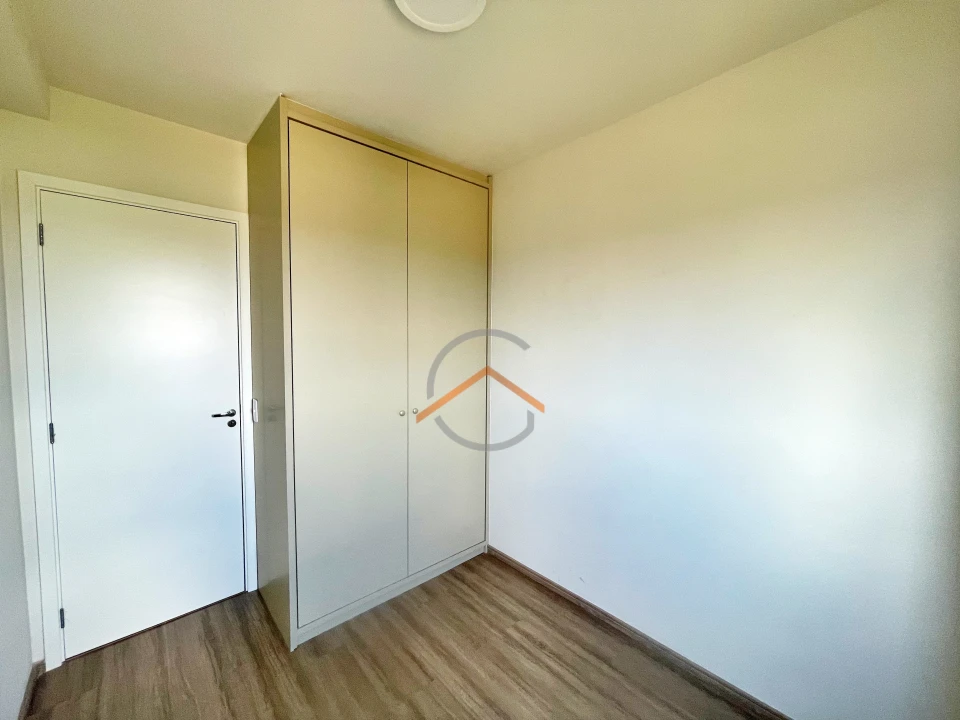 CARMEL - apartamento com suíte e duas vagas - locação