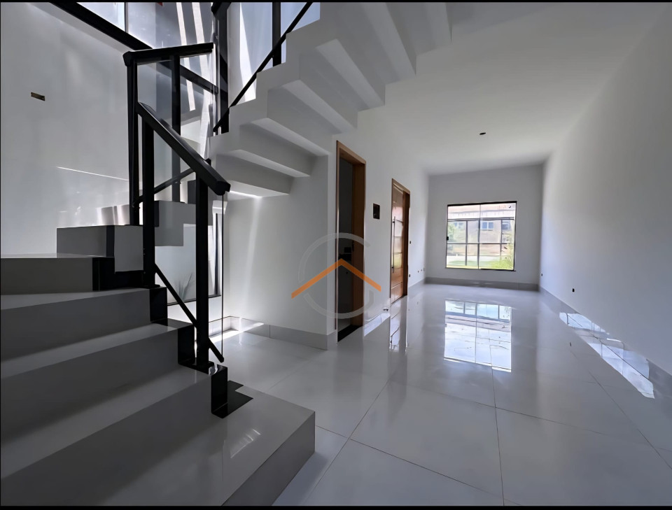 Sobrado Novo, moderno, próx H.U. Imagens do imóveis Sobrado Novo, moderno, próx H.U.