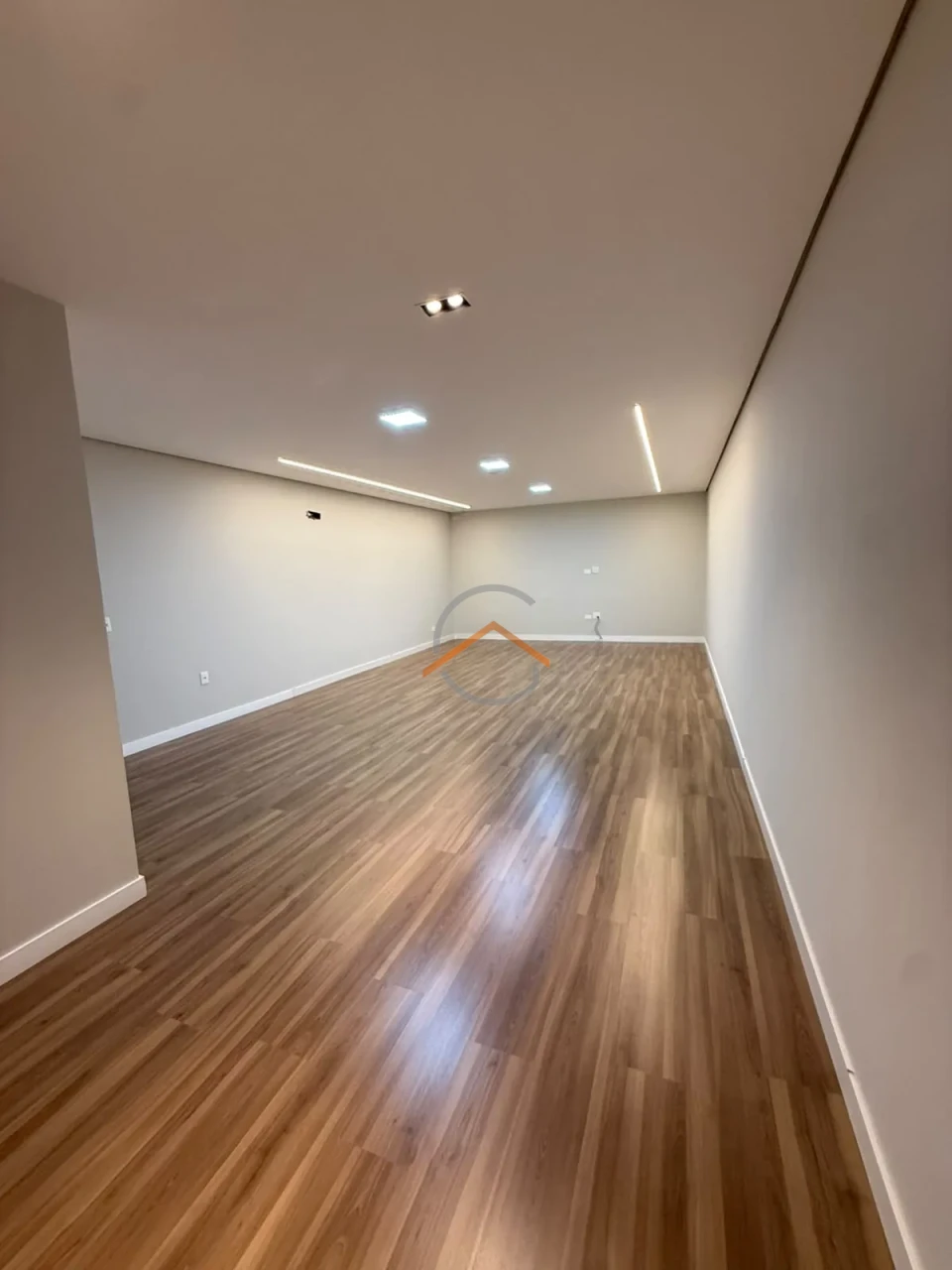 Imagens do imóveis Comercial Para Alugar Centro Londrina