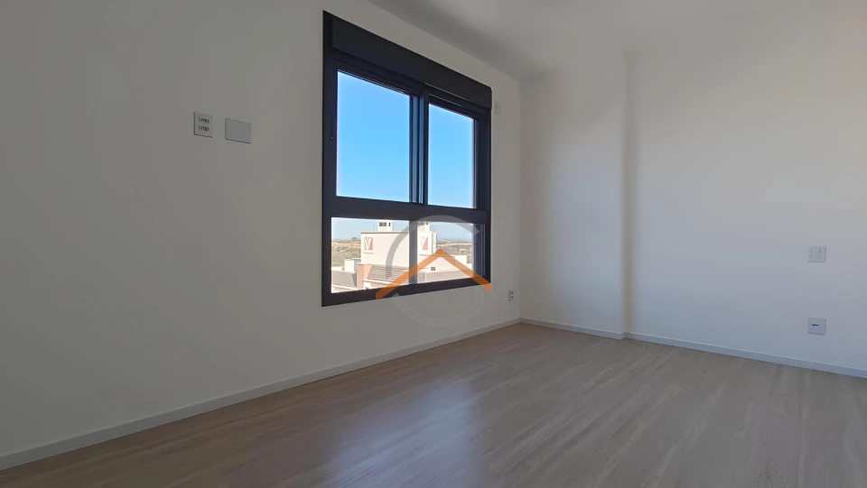 Apartamento Á Venda Sense Londrina