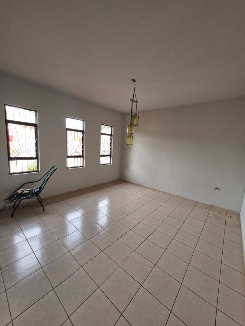 Imagens do imóveis Casa com 3 dormitórios à venda, 166 m² por R$ 450.000,00 - Leonor - Londrina/PR