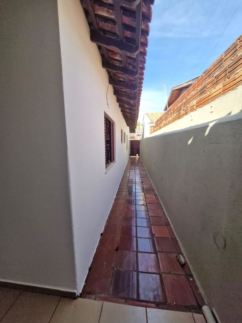 Imagens do imóveis Casa com 3 dormitórios à venda, 166 m² por R$ 450.000,00 - Leonor - Londrina/PR