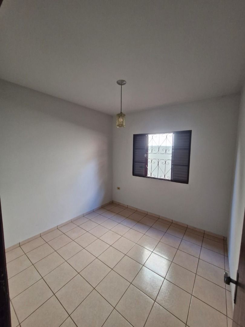 Imagens do imóveis Casa com 3 dormitórios à venda, 166 m² por R$ 450.000,00 - Leonor - Londrina/PR