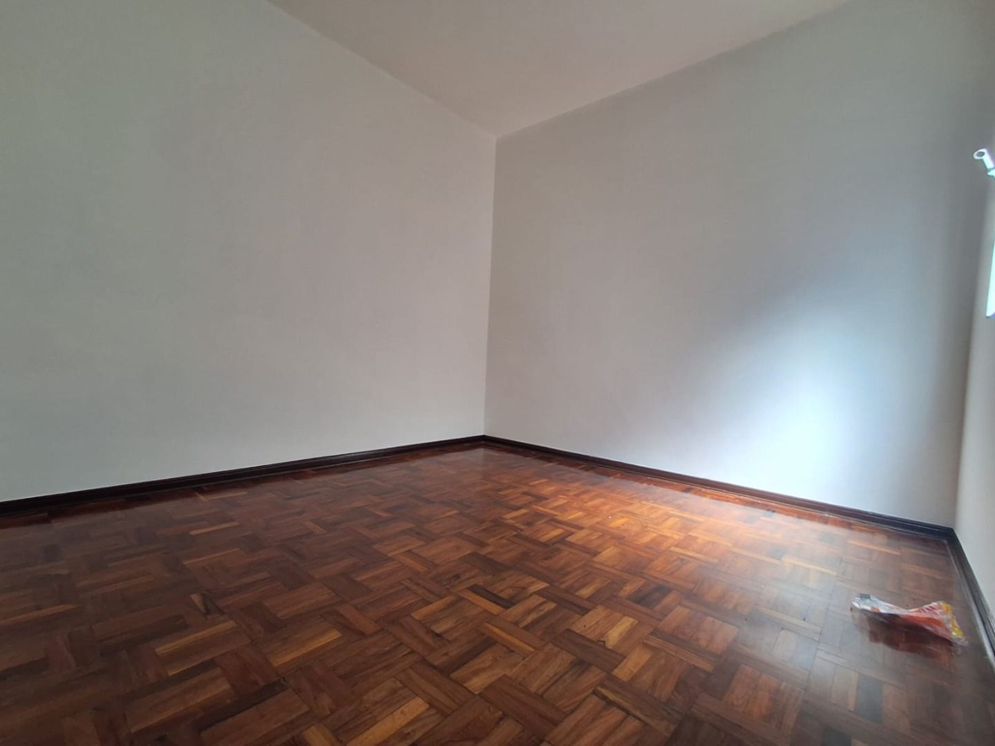 Casa comercial a 200 metros da prefeitura de Londrina