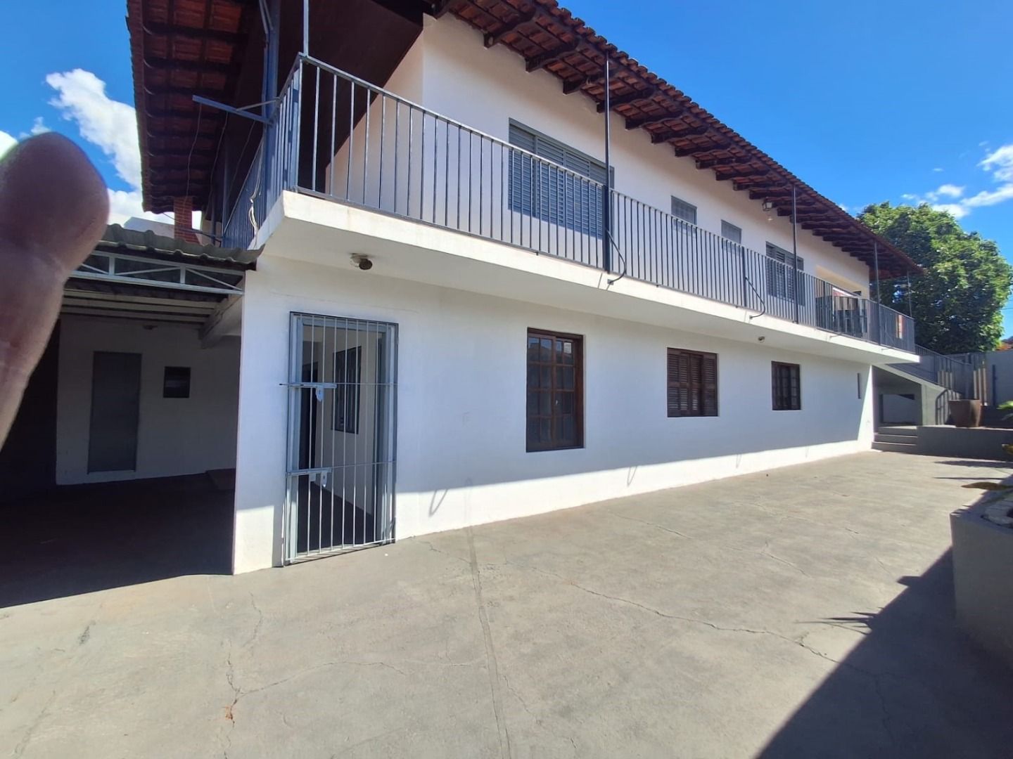 Casa comercial a 200 metros da prefeitura de Londrina