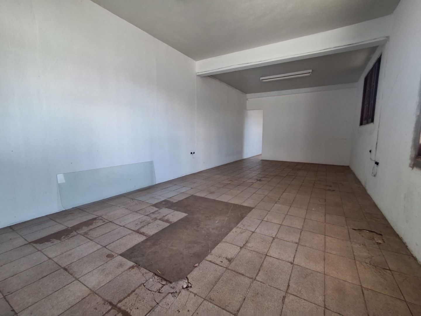 Casa comercial a 200 metros da prefeitura de Londrina