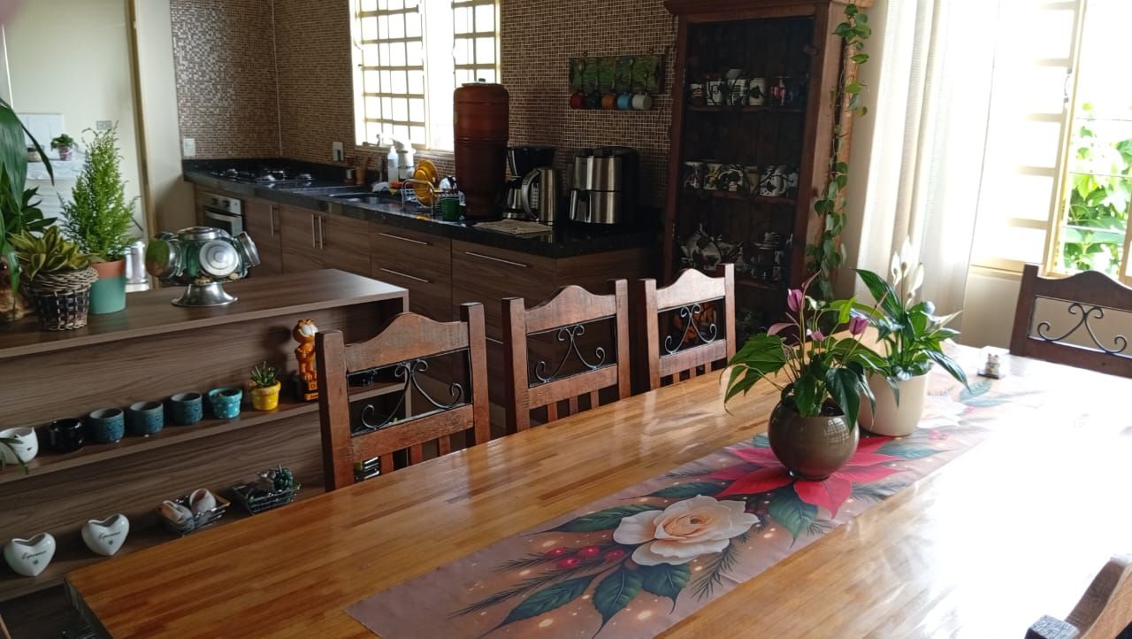 Imagens do imóveis Casa jd. Universitário