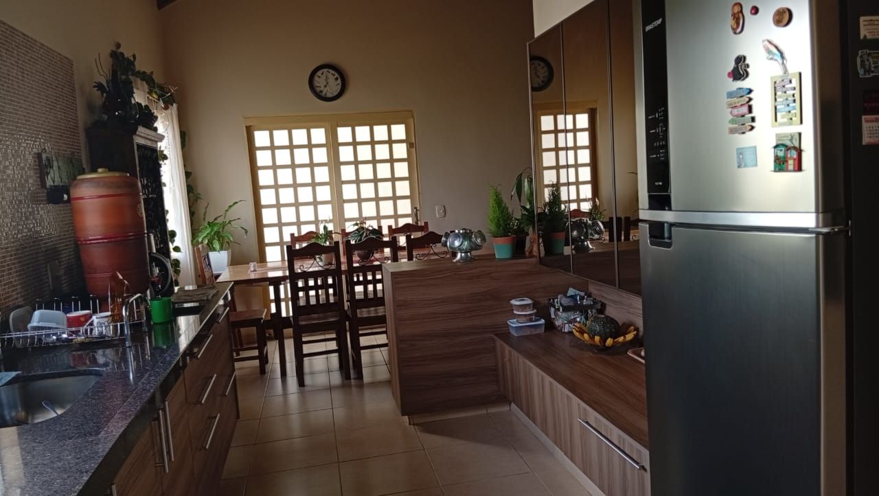 Imagens do imóveis Casa jd. Universitário