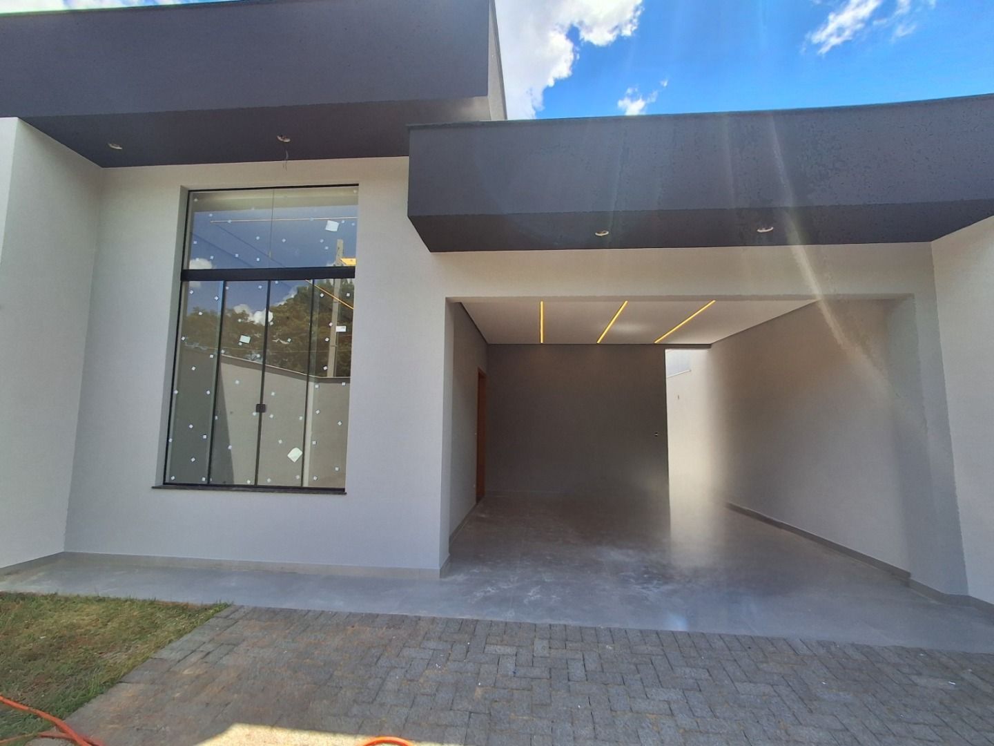 Casa com 3 dormitórios à venda, 120 m² por R$ 750.000,00 - Residencial José B Almeida - Londrina/PR
