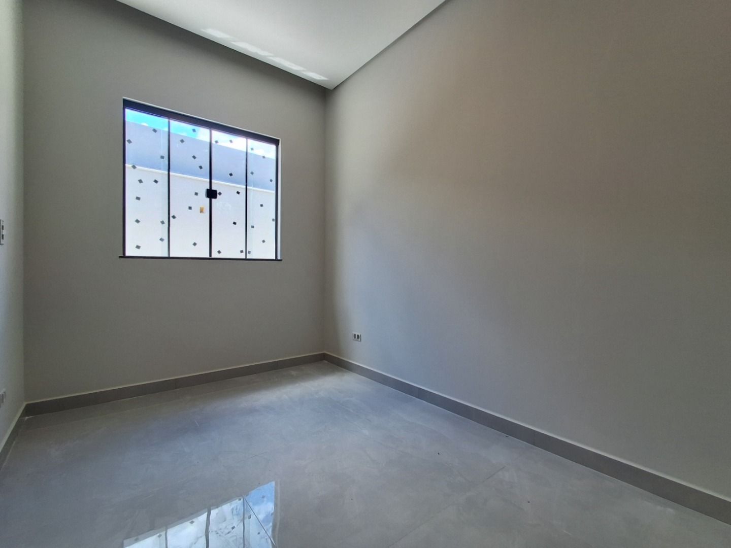 Casa com 3 dormitórios à venda, 120 m² por R$ 750.000,00 - Residencial José B Almeida - Londrina/PR
