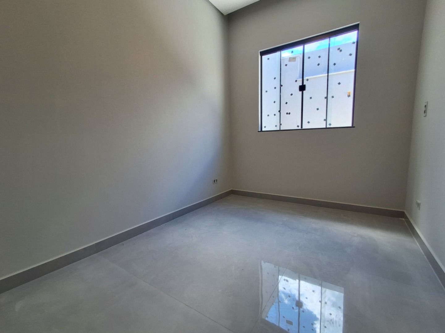 Casa com 3 dormitórios à venda, 120 m² por R$ 750.000,00 - Residencial José B Almeida - Londrina/PR