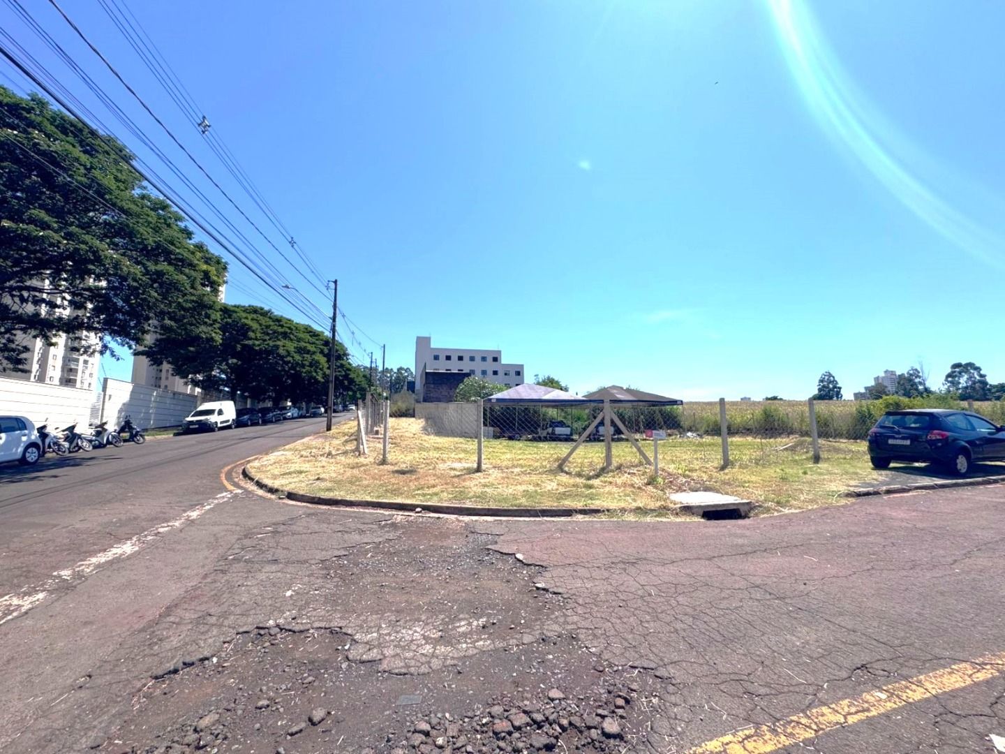 TERRENO COMERCIAL DE 909,25m2 NO TERRA BONITA