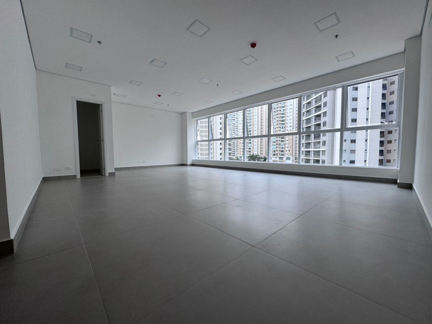 Comercial À Venda E Locação Quartier Londrina