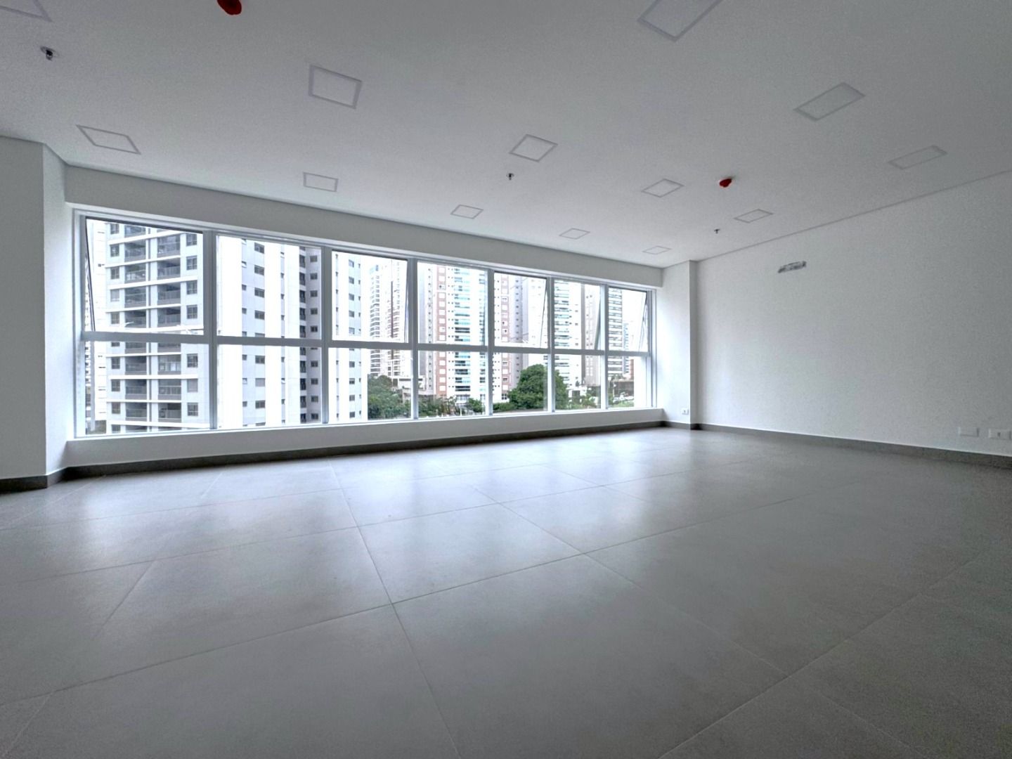 Comercial À Venda E Locação Quartier Londrina